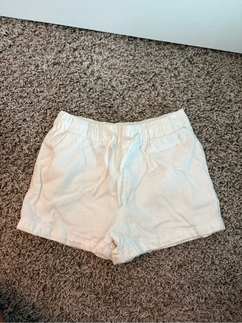 Zara Women's White Elastic Drawstring Athletic Shorts